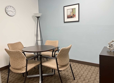 10 m² Coworking  in Toronto, 3250 Bloor Street West (M8X 2X9) - 7 | MatchOffice