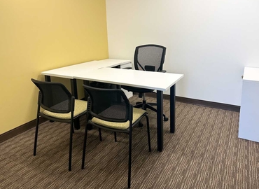 10 m² Business center in Brampton, ON, 2 County Court Boulevard (L6W 3W8) - 3 | MatchOffice.com