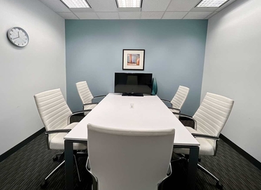 10 m² Shared office  in Toronto North York, ON, 4711 Yonge Street (M2N 6K8) - 8 | MatchOffice