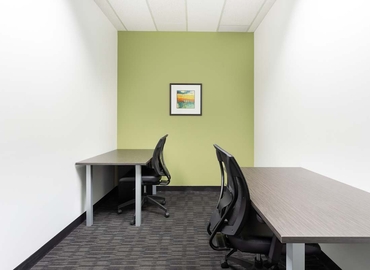 10 m² Shared workspace  in Surrey, BC, 7404 King George Boulevard (V3W 1N6) - 1 | MatchOffice.com