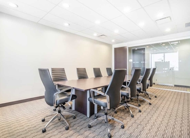 10 m² Business space in Toronto, 2 St. Clair Avenue West (M4V 1L5) - 2 | MatchOffice.com