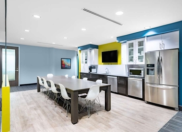 10 m² Shared workspace  in Oakville, ON, 2010 Winston Park Drive (L6H 5R7) - 5 | MatchOffice.com