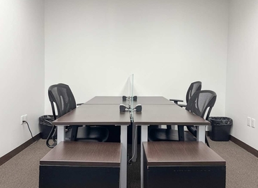 10 m² Shared workspace  in Pickering, ON, 1315 Pickering Parkway (L1V 7G5) - 9 | MatchOffice.com