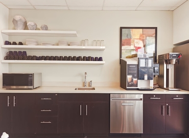 Virtual office space in Mississauga, ON, 90 Burnhamthorpe Road West (L5B 3C3) - 12 | MatchOffice