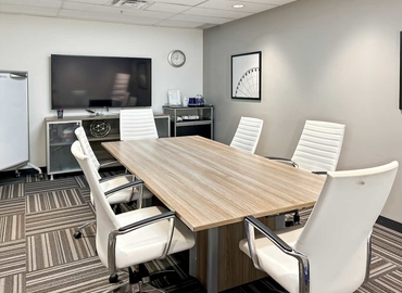 10 m² Business space in Toronto, 895 Don Mills Road (M3C 1W3) - 2 | MatchOffice