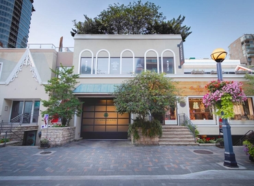 Virtual business address in Toronto, 99 Yorkville Avenue (M5R 3K5) - 0 | MatchOffice.com