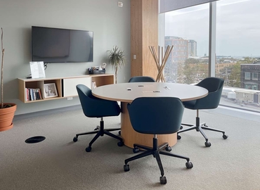 Virtual business address in Toronto, 80 Atlantic Avenue (M6K 1X9) - 8 | MatchOffice.com