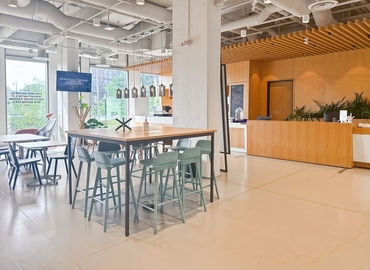 10 m² Co-working  in Toronto, 34 Minowan Miikan Lane (M6J 0G3) - 11 | MatchOffice