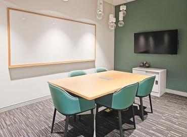 10 m² Business space in Montreal, QC, 75 Queen St. (H3C 2N6) - 2 | MatchOffice.com