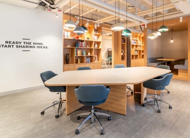 10 m² Coworking space  in Toronto, 320 Bay Street (M5H 4A6) - 4 | MatchOffice.com
