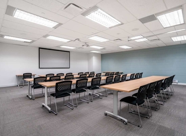 Virtual office space in Toronto, 325 Front Street West (M5V 2Y1) - 1 | MatchOffice