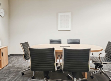 10 m² Business space in Toronto, 125 Commerce Valley Dr W (L3T 7W4) - 8 | MatchOffice.com