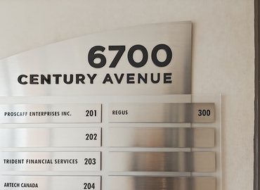 10 m² Coworking space  in Mississauga, ON, 6700 Century Ave (L5N 6A4) - 8 | MatchOffice.com