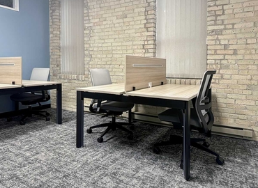 Virtual office space in Winnipeg, MI, 93 Lombard Ave (R3B 3B1) - 6 | MatchOffice.com