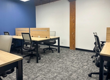 10 m² Business center in Winnipeg, MI, 93 Lombard Ave (R3B 3B1) - 10 | MatchOffice.com