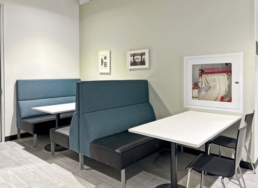 10 m² Shared workspace  in Toronto, 30 Powerhouse St (M6H 0C6) - 4 | MatchOffice