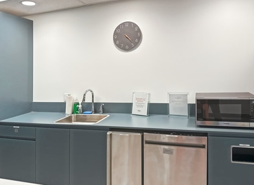 10 m² Shared workspace  in Burnaby, BC, 200A-4185 Still Creek Dr (V5C 6G9) - 5 | MatchOffice.com