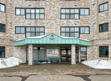 10 m² Serviced office in Quebec, QC, 3107 ave Des Hotels (G1W 4W5) - 0 | MatchOffice.com