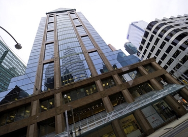 5000 m² Business center in Toronto, 151 Yonge Street (M5C 1W4) - 0 | MatchOffice.com