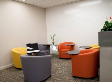 206 m² Business center property available to rent in Toronto, 250 Yonge Street (M5B 2L7) - 9 | MatchOffice.com