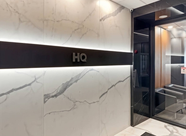 10 m² Business space in Montreal, QC, 240 Saint-Jacques Street (H2Y 1L9) - 1 | MatchOffice