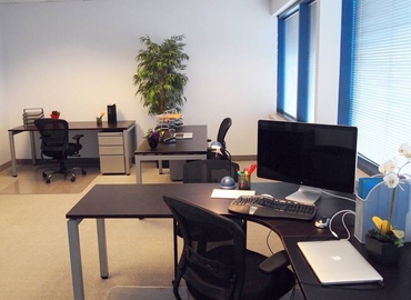 279 m² Serviced office building up for rent in Burlington, ON, 5063 North Service Road (L7L 5H6) - 4 | MatchOffice