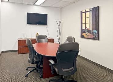 10 m² Co-working  in Mississauga, ON, 2 Robert Speck Parkway (L4Z 1H8) - 8 | MatchOffice.com