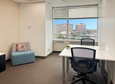 10 m² Coworking  in Mississauga, ON, 2 Robert Speck Parkway (L4Z 1H8) - 9 | MatchOffice.com
