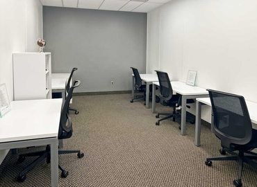 10 m² Shared office  in Mississauga, ON, 2 Robert Speck Parkway (L4Z 1H8) - 12 | MatchOffice
