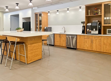 10 m² Shared workspace  in Markham, ON, 675 Cochrane Drive (L3R 0B8) - 10 | MatchOffice.com
