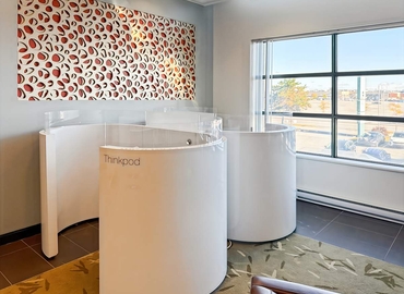 10 m² Co-working  in Laval	, QC, 2572 Daniel-Johnson Boulevard (H7T 2R3) - 10 | MatchOffice
