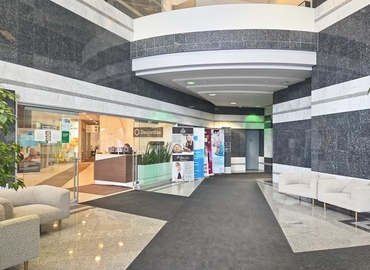 Virtual business address in Montreal, QC, 14 Pl du Commerce (H3E 1T5) - 1 | MatchOffice.com