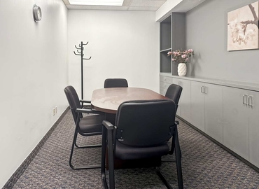 Virtual address in Richmond, BC, 5811 Cooney Road (V6X 3M1) - 9 | MatchOffice
