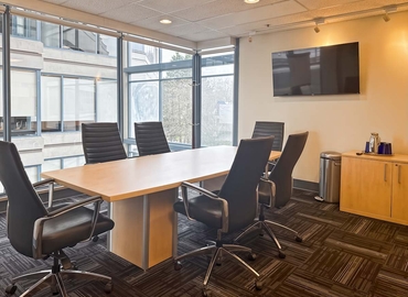 Virtual office space in Richmond, BC, 5811 Cooney Road (V6X 3M1) - 8 | MatchOffice