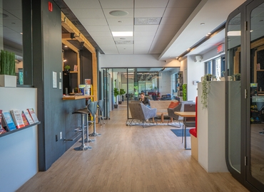 Office Rue Saint-Patrick 2727 H3K 0A8 Montreal, QC
