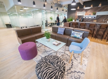 1858 m² Coworking  in Toronto Etobicoke, ON, Thirtieth Street 146 (M8W 3C4) - 55 | MatchOffice.com