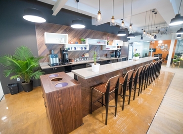 1858 m² Shared workspace  in Toronto Etobicoke, ON, Thirtieth Street 146 (M8W 3C4) - 52 | MatchOffice.com