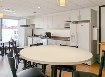10 m² Shared office  in Edmonton, AB, 12315 Stony Plain Road (T5N 3Y8) - 5 | MatchOffice