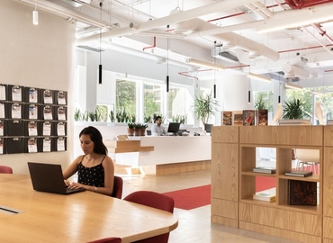 300 m² Business park place up for rent in Santiago, 211 El Bosque Norte Ave. (8010000) - 2 | MatchOffice