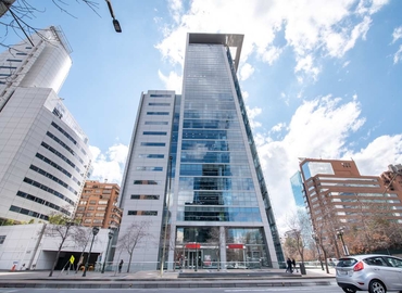 10 m² Business space in Las Condes, Av. El Golf 40 (%[postal_code]) - 0 | MatchOffice