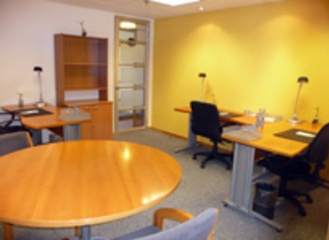 40 m² Business park in Bogota, Calle 100 No.8A-55 (110111) - 1 | MatchOffice.com