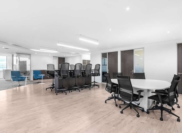 10 m² Shared workspace  in Bogota, Calle 26 No. 102 - 20 (%[postal_code]) - 5 | MatchOffice