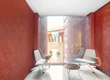 10 m² Shared workspace  in Mata Redonda, Centro Corporativo Plaza Roble (10203) - 4 | MatchOffice