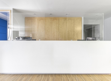 15 m² Convention center in Kingston, 60 Knutsford Boulevard () - 2 | MatchOffice.com