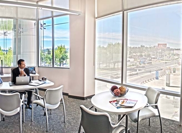 456 m² Business park place up for rent in Cancún, Malecón Américas (77500) - 1 | MatchOffice.com