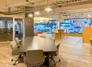 10 m² Shared workspace  in Mexico City Miguel Hidalgo, Arquímedes 15 (11560) - 7 | MatchOffice.com