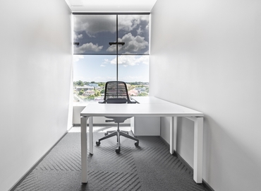 30 m² Shared workspace  in San Fernando, Level 8 (150123) - 2 | MatchOffice