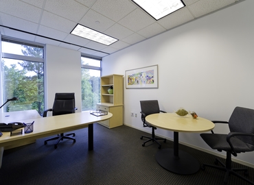 226 m² Serviced office place available to rent in Pleasanton, CA, 6200 Stoneridge Mall Road (94588) - 3 | MatchOffice.com