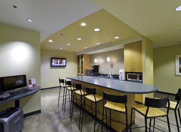 250 m² Business center in San Bruno, CA, 1001 Bay Hill Drive (94066) - 2 | MatchOffice