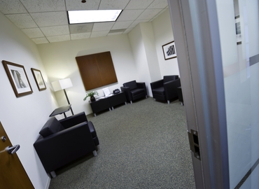 250 m² Business center building up for rent in Chicago, IL, 30 South Wacker Drive (60606) - 4 | MatchOffice.com